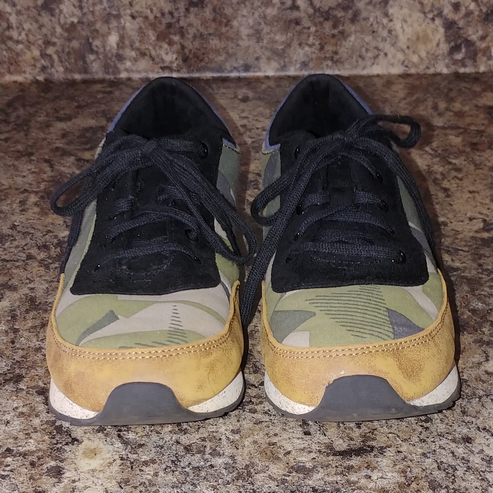 TOMS🌱 Youth 2 Camo Lace up Sneakers - Picture 9 of 9